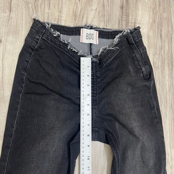 BDG Urban Outfitters Ruched Dipped V Flare Black Jeans Women's Size 27 Side Zip - Picture 5 of 12